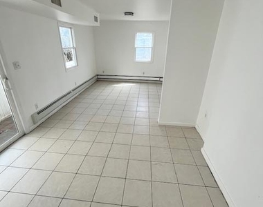 94 Roger Avenue - Photo Thumbnail 31