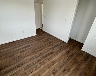 94 Roger Avenue - Photo Thumbnail 25