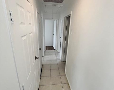 94 Roger Avenue - Photo Thumbnail 12