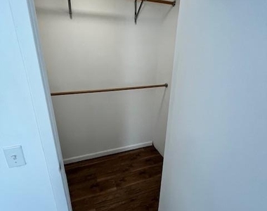 94 Roger Avenue - Photo Thumbnail 15