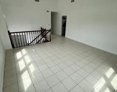 94 Roger Avenue - Photo Thumbnail 10