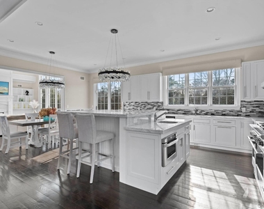 490 Montauk Highway - Photo Thumbnail 11