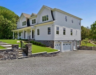 490 Montauk Highway - Photo Thumbnail 2