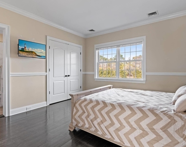 490 Montauk Highway - Photo Thumbnail 27