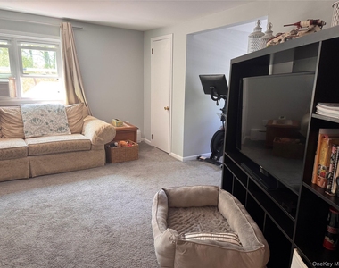 57 E Hall Avenue - Photo Thumbnail 16