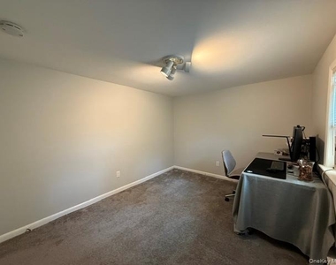 57 E Hall Avenue - Photo Thumbnail 9