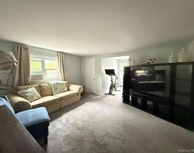 57 E Hall Avenue - Photo Thumbnail 1