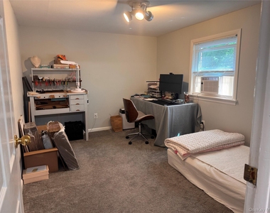 57 E Hall Avenue - Photo Thumbnail 14