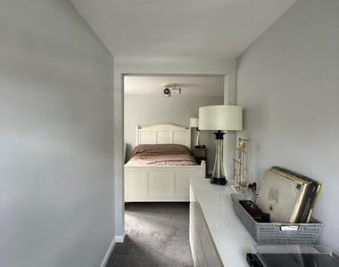 57 E Hall Avenue - Photo Thumbnail 8