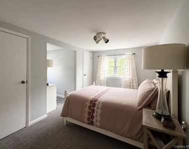 57 E Hall Avenue - Photo Thumbnail 11