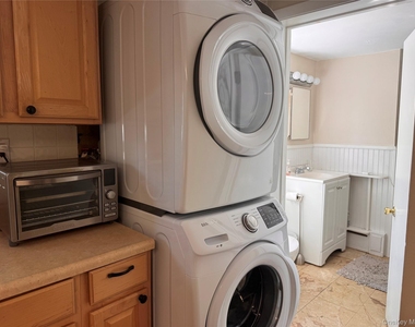 57 E Hall Avenue - Photo Thumbnail 17