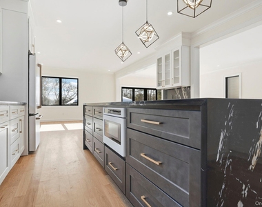 31 Gedney Way - Photo Thumbnail 19