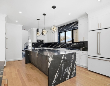 31 Gedney Way - Photo Thumbnail 17