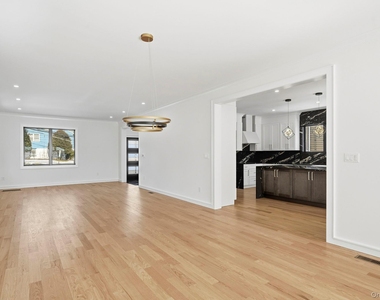 31 Gedney Way - Photo Thumbnail 16