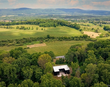 279 Tompkins Road - Photo Thumbnail 2