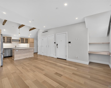 108 South Street - Photo Thumbnail 3