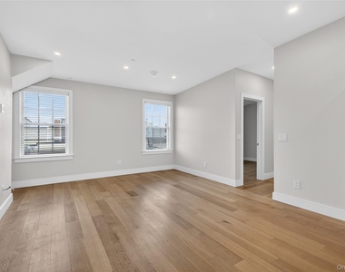 108 South Street - Photo Thumbnail 5