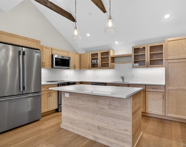 108 South Street - Photo Thumbnail 9