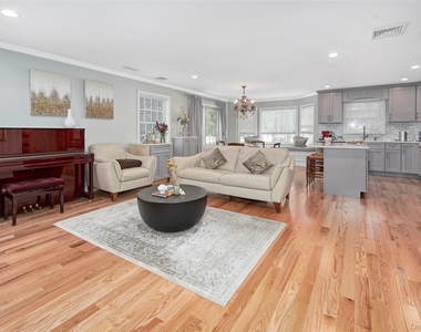 130 Wappanocca Avenue - Photo Thumbnail 3