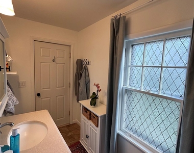 29 Dale Avenue - Photo Thumbnail 13