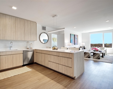 333 Warner Avenue - Photo Thumbnail 3