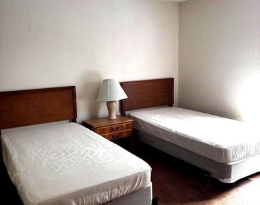 529 King Street - Photo Thumbnail 39
