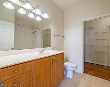 12929 Centre Park Circle - Photo Thumbnail 14