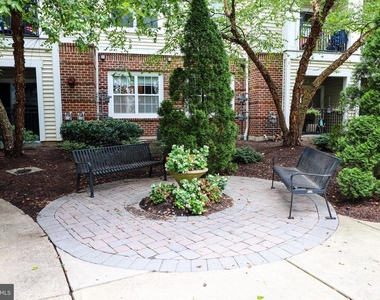 12929 Centre Park Circle - Photo Thumbnail 35