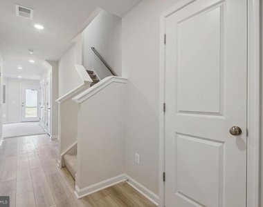 154 Tye Court - Photo Thumbnail 3