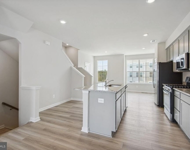 154 Tye Court - Photo Thumbnail 8