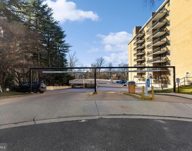 2030 N Adams Street - Photo Thumbnail 27