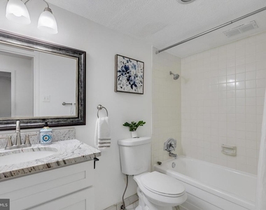2030 N Adams Street - Photo Thumbnail 21