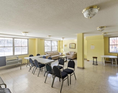 2030 N Adams Street - Photo Thumbnail 31