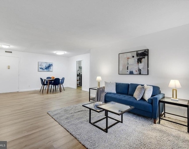 2030 N Adams Street - Photo Thumbnail 6