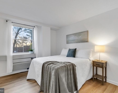 2030 N Adams Street - Photo Thumbnail 22