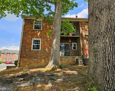 2417 Barracks - Photo Thumbnail 10