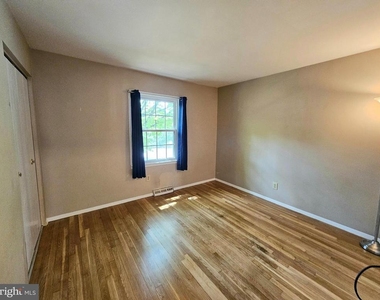 2417 Barracks - Photo Thumbnail 8