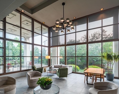 2429 Locust Street - Photo Thumbnail 14