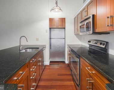 2429 Locust Street - Photo Thumbnail 6