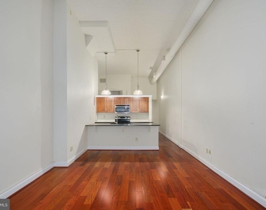 2429 Locust Street - Photo Thumbnail 3