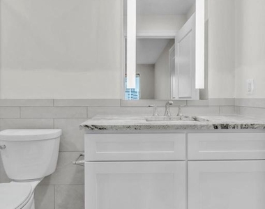 1801 Market Street - Photo Thumbnail 11