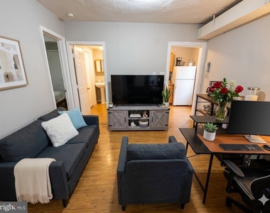 420 W Ruscomb Street - Photo Thumbnail 1