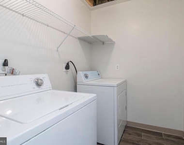 3718 Merrick Road - Photo Thumbnail 23