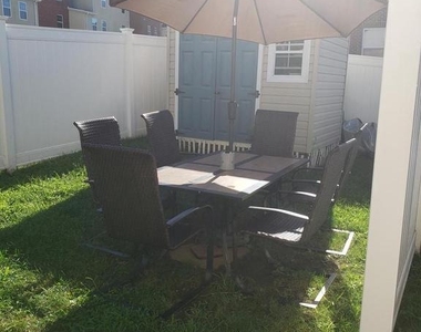 3718 Merrick Road - Photo Thumbnail 9