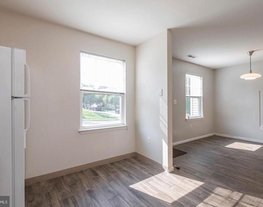 3718 Merrick Road - Photo Thumbnail 19