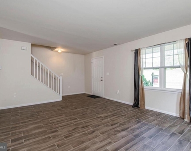 3718 Merrick Road - Photo Thumbnail 28