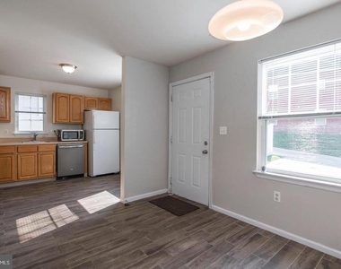 3718 Merrick Road - Photo Thumbnail 20