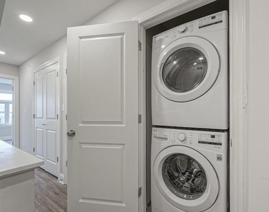 1702 N Gratz Street - Photo Thumbnail 11
