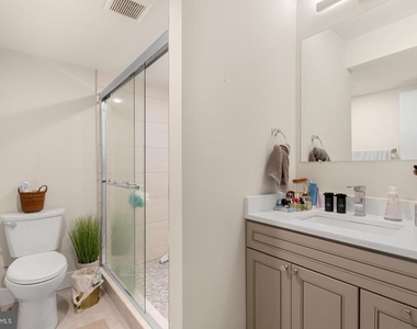 1702 Point Breeze Avenue - Photo Thumbnail 12