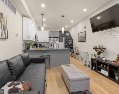 1702 Point Breeze Avenue - Photo Thumbnail 2